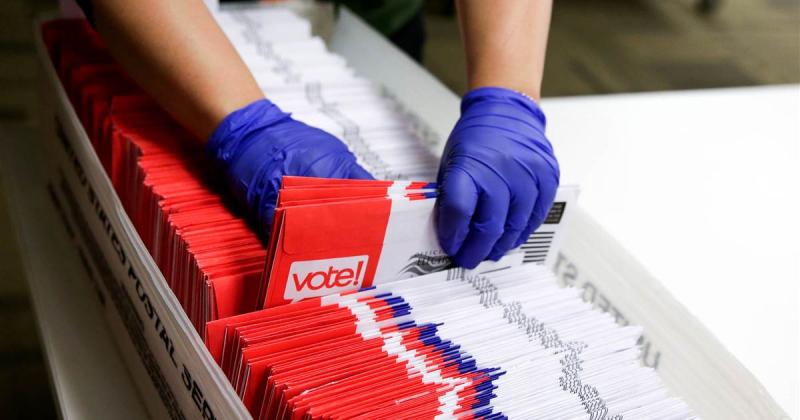 Coronavirus 'worst-case scenario': Could the presidential vote be done by mail?